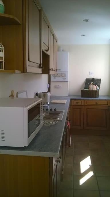 Large Countryside Home Tow Law Экстерьер фото