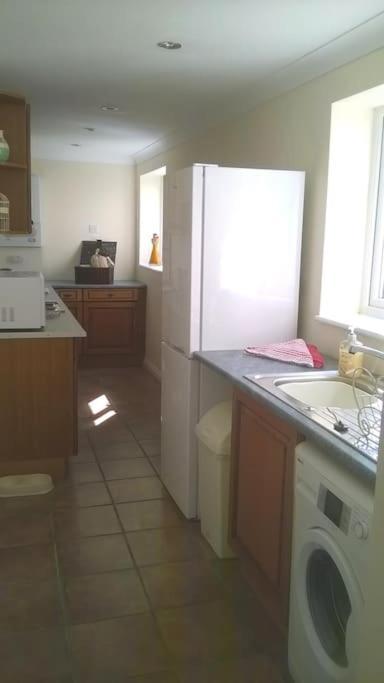 Large Countryside Home Tow Law Экстерьер фото